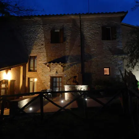 Fullino Nero Rta - Residenza Turistico Alberghiera * Siena