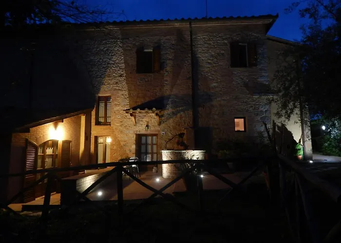 Fullino Nero Rta - Residenza Turistico Alberghiera * Siena