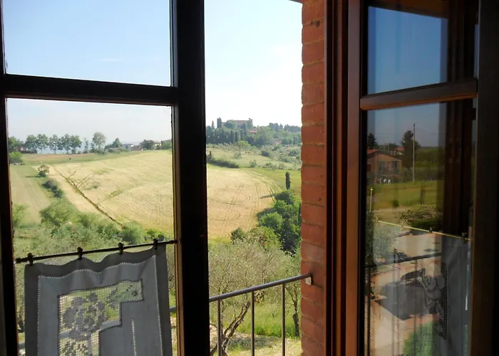 Fullino Nero Rta - Residenza Turistico Alberghiera Сієна