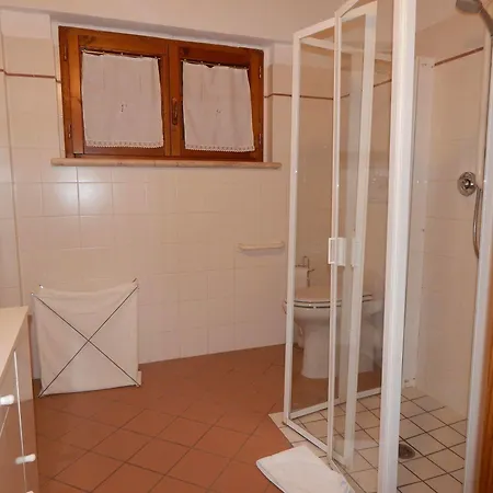 Fullino Nero Rta - Residenza Turistico Alberghiera Lantställe