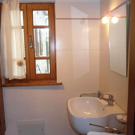 Fullino Nero Rta - Residenza Turistico Alberghiera منزل ريفي سيينا