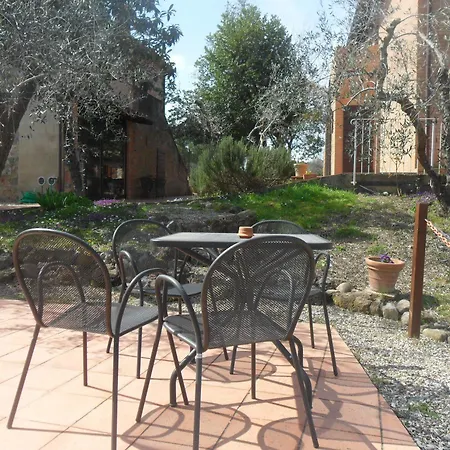 Fullino Nero Rta - Residenza Turistico Alberghiera Siena