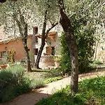 Fullino Nero Rta - Residenza Turistico Alberghiera Landsted Siena