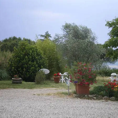 Fullino Nero Rta - Residenza Turistico Alberghiera * Сієна
